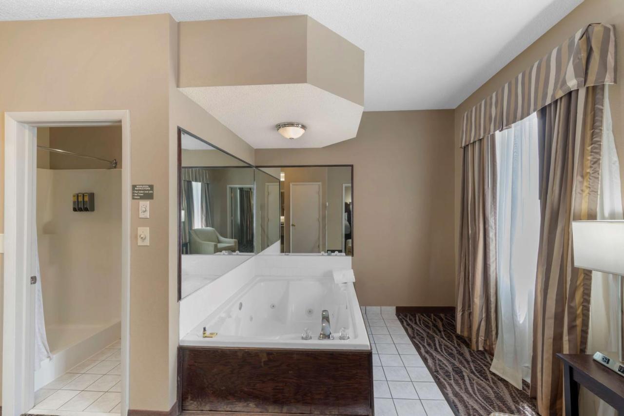 Best Western Plus Russellville Hotel & Suites Экстерьер фото